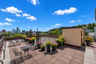 2021 SW Main St, Portland, OR 97205 - Photo 40