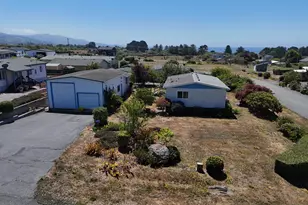 98620 Camellia Dr, Brookings, OR 97415 - Photo 1