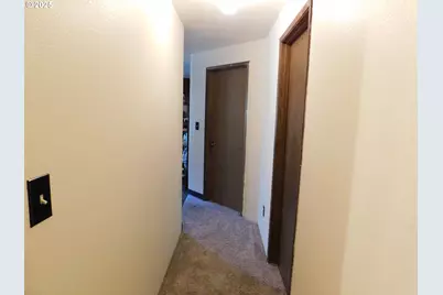 231 NE Darrell Ave, Winston, OR 97496 - Photo 20