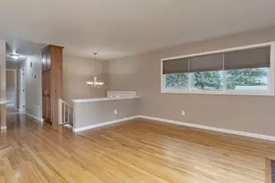 13710 NE Beech St, Portland, OR 97230 - Photo 10