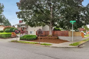 13710 NE Beech St, Portland, OR 97230 - Photo 2