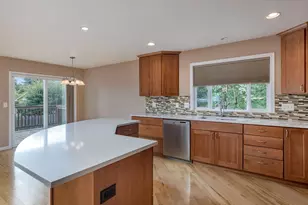 13710 NE Beech St, Portland, OR 97230 - Photo 14