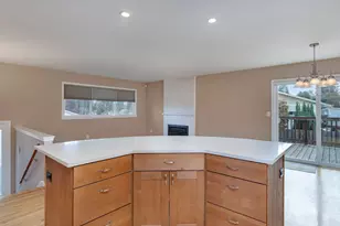 13710 NE Beech St, Portland, OR 97230 - Photo 16
