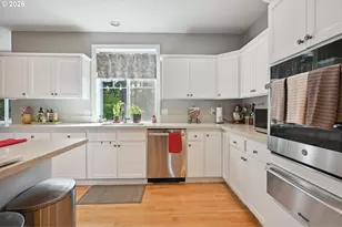 2311 Falcon Dr, West Linn, OR 97068 - Photo 12