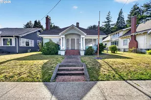 1410 Sherman Ave, North Bend, OR 97459 - Photo 2