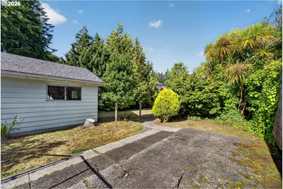 1410 Sherman Ave, North Bend, OR 97459 - Photo 40