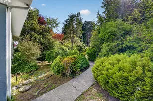 1410 Sherman Ave, North Bend, OR 97459 - Photo 38