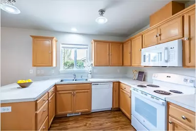 1825 SW Easy St, Corvallis, OR 97333 - Photo 12