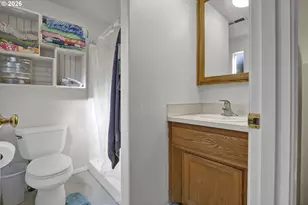 1139 Lord Ave, Cottage Grove, OR 97424 - Photo 12