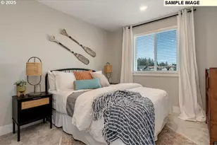 6640 SE Kinnaman St, Hillsboro, OR 97123 - Photo 10