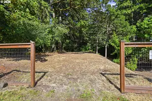 2930 Norkenzie Rd, Eugene, OR 97408 - Photo 40