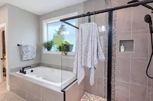 6413 SE Ketchum St, Milwaukie, OR 97267 - Photo 24