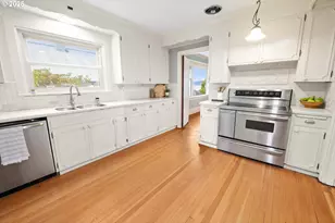 1215 15th St, Astoria, OR 97103 - Photo 14