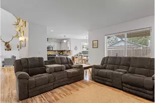 18910 Highland Dr, Oregon City, OR 97045 - Photo 10