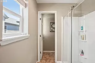 20621 SW Rosemount St, Beaverton, OR 97078 - Photo 16