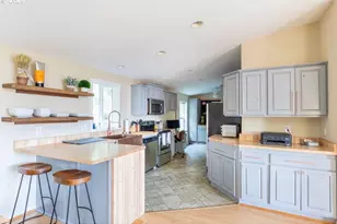 400 Tenmile Terrace, Lakeside, OR 97449 - Photo 14