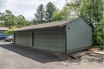4431 Fox Hollow Rd #6, Eugene, OR 97401 - Photo 34