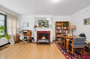 2331 SE 70th Ave, Portland, OR 97215 - Photo 2