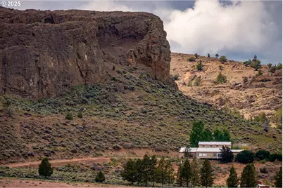 82678 Shotgun Pass Ln, Christmas Valley, OR 97641 - Photo 32