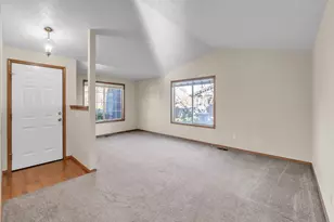 1160 SW Goucher St, McMinnville, OR 97128 - Photo 6