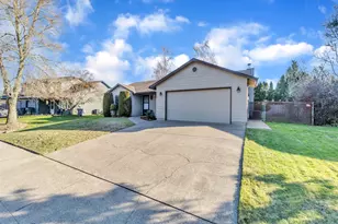 1160 SW Goucher St, McMinnville, OR 97128 - Photo 4