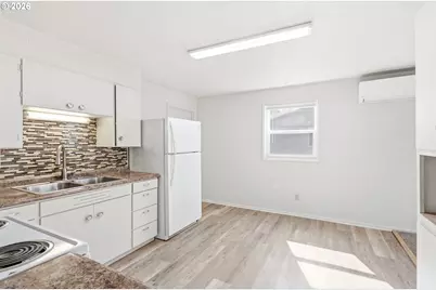 1121 Spruce St, Sweet Home, OR 97386 - Photo 6