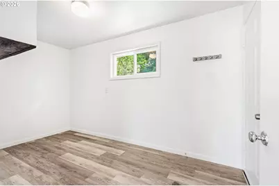 1121 Spruce St, Sweet Home, OR 97386 - Photo 8