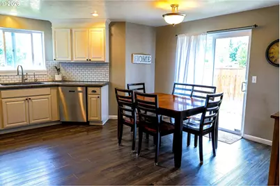 1145 S 6th St, Harrisburg, OR 97446 - Photo 6
