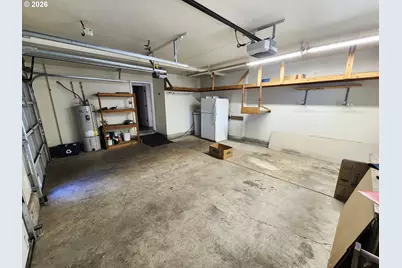 1145 S 6th St, Harrisburg, OR 97446 - Photo 14
