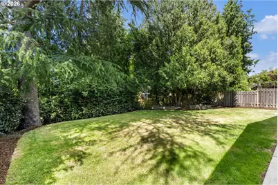 19065 NW Astoria Dr, Portland, OR 97229 - Photo 34