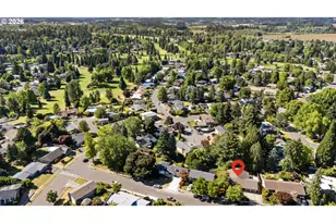 19065 NW Astoria Dr, Portland, OR 97229 - Photo 40