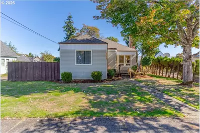 1162 SE Lyle St, Dallas, OR 97338 - Photo 1