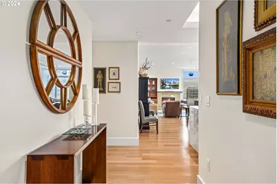 1001 NW Lovejoy St #1008, Portland, OR 97209 - Photo 2