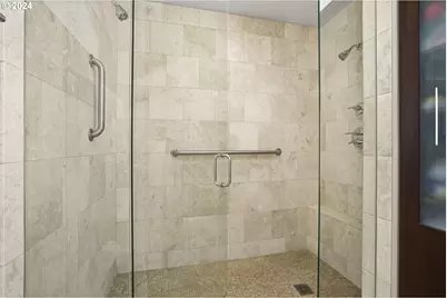 1001 NW Lovejoy St #1008, Portland, OR 97209 - Photo 20