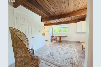 11016 NE Fargo St, Portland, OR 97220 - Photo 32