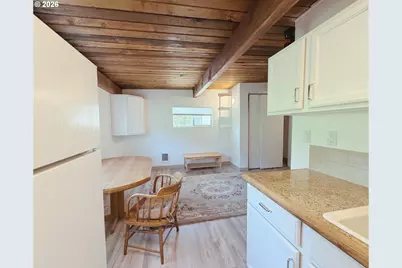 11016 NE Fargo St, Portland, OR 97220 - Photo 34