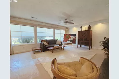 11016 NE Fargo St, Portland, OR 97220 - Photo 8