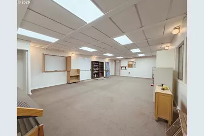 11016 NE Fargo St, Portland, OR 97220 - Photo 22