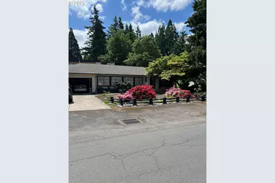 11016 NE Fargo St, Portland, OR 97220 - Photo 1