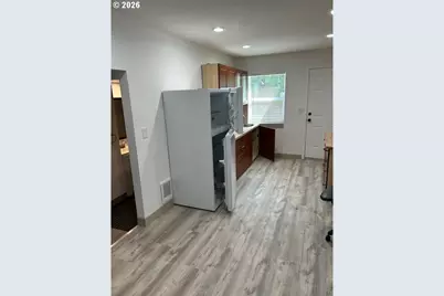 11016 NE Fargo St, Portland, OR 97220 - Photo 12