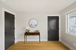 2301 SE Caruthers St, Portland, OR 97214 - Photo 4