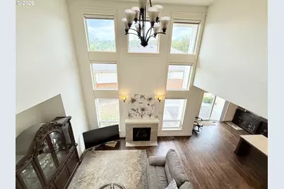 13526 SE Ellen Dr, Clackamas, OR 97015 - Photo 4