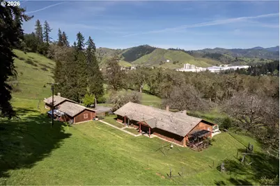 1349 Willis Creek Rd, Winston, OR 97496 - Photo 2