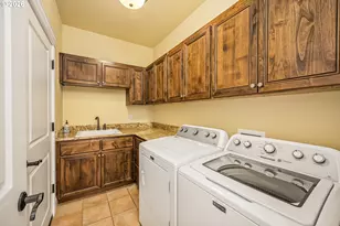 2620 NW Brockway Rd, Winston, OR 97496 - Photo 26