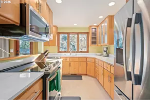 2311 Douglas Dr, Eugene, OR 97405 - Photo 16