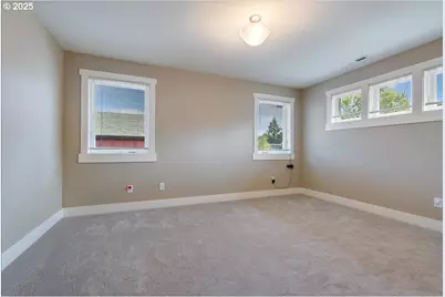 5033 SW Texas St, Portland, OR 97219 - Photo 28