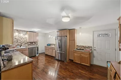 510 S Cammann St, Coos Bay, OR 97420 - Photo 12