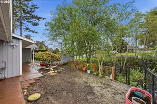 510 S Cammann St, Coos Bay, OR 97420 - Photo 38