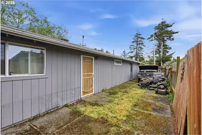 510 S Cammann St, Coos Bay, OR 97420 - Photo 28