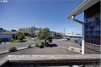 303 Avenue C, Seaside, OR 97138 - Photo 22
